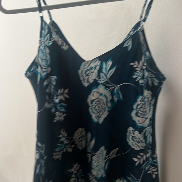 Morgan Taylor intimate size large blue top floral flower design sleep intimate - Picture 5 of 9